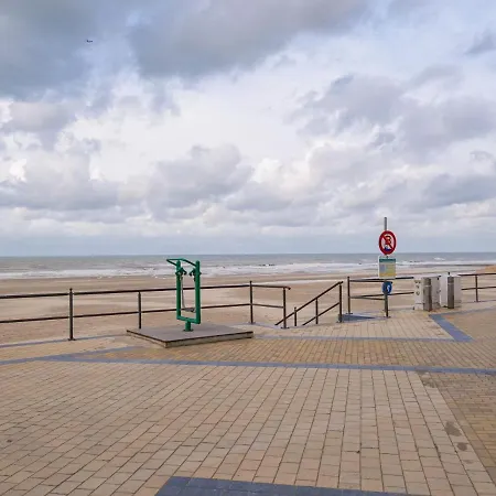 Apartment Appealing With Terrace Middelkerke