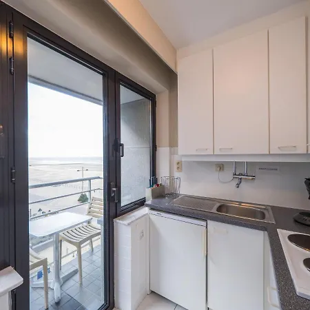 Apartment Cozy With Terrace And Sea View Middelkerke