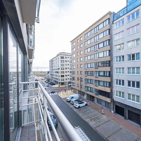Cozy With Terrace And Sea View Middelkerke